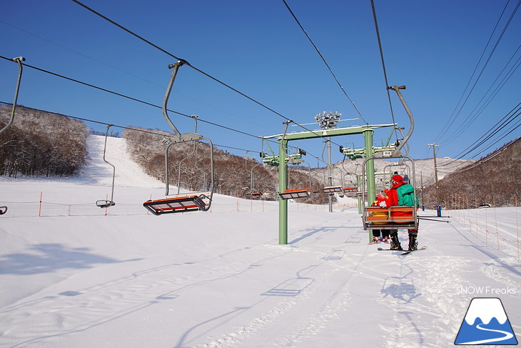 札幌藻岩山スキー場 『青空』が最高に似合うゲレンデ☆